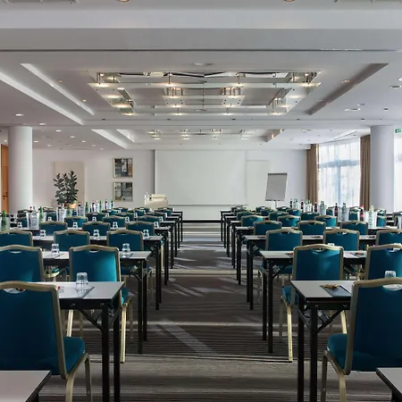 Congress By Mercure Hotel 4*