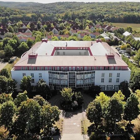 Congress By Mercure Hotel 4*