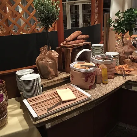 فندق Congress By Mercure 4*