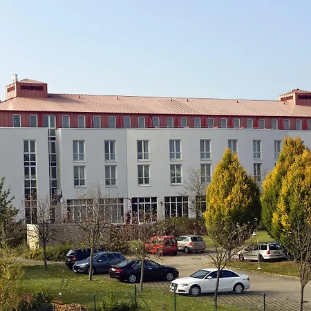 Congress By Mercure Hotel 4*